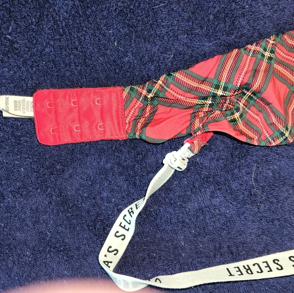 36DD Victoria's Secret bra - Picture 2 of 5